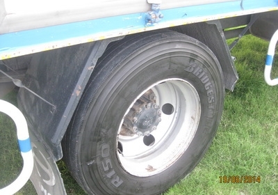 ขาย Mega 500 ปี 53 ตู้สิบบาน 7.6 m วิ่งน้อย รถสวยพร้อมใช้ โทร 088-4501277