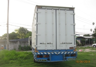 ขาย Mega 500 ปี 53 ตู้สิบบาน 7.6 m วิ่งน้อย รถสวยพร้อมใช้ โทร 088-4501277