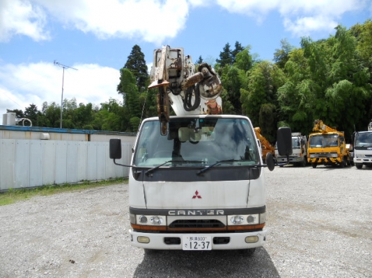 รถเจาะสว่าน Aichi D502