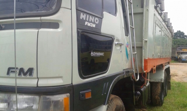 ขาย Hino FM  3 M สวยๆ 1,250,000 บาท เอกสารพร้อมโอน