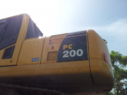 ขายดาวน์ แบ็คโฮ โคมัทสุ PC200 รุ่น 8