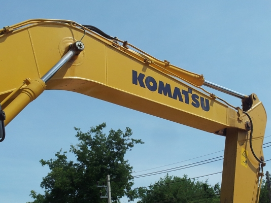 ขายดาวน์ แบ็คโฮ โคมัทสุ PC200 รุ่น 8