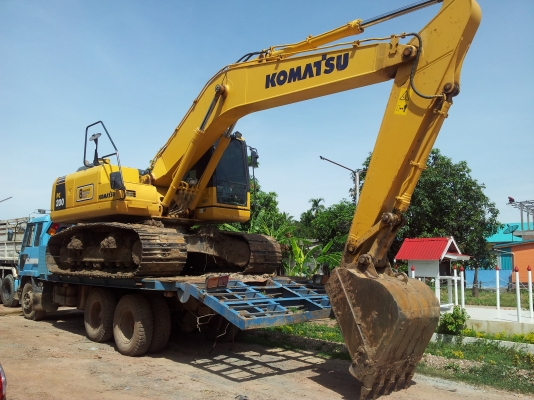 ขายดาวน์ แบ็คโฮ โคมัทสุ PC200 รุ่น 8
