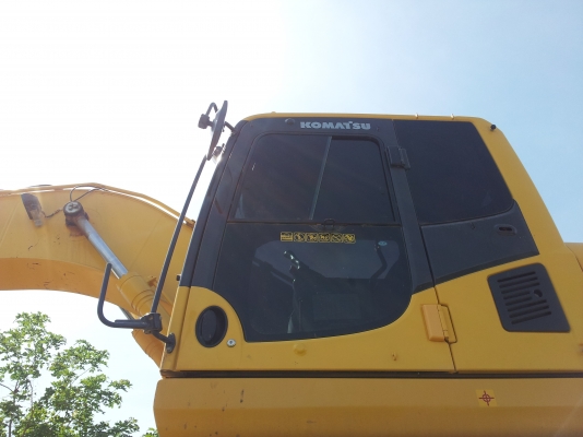 ขายดาวน์ แบ็คโฮ โคมัทสุ PC200 รุ่น 8