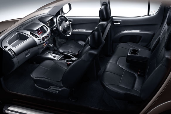 triton ดาว9,900 บ ผ่อนนาน 84 ผ่อนถูกครับ หรือ ส่วนลด 1xx,xxx บาทของแถม 10 รายการครับ