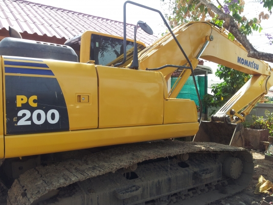 ขายดาวน์ แบคโฮ โคมัทสุ PC200 รุ่น 8