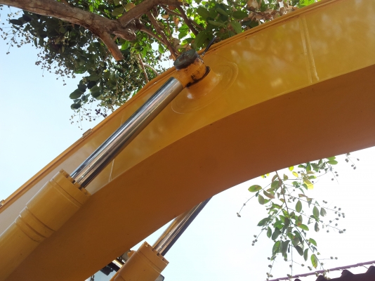 ขายดาวน์ แบคโฮ โคมัทสุ PC200 รุ่น 8