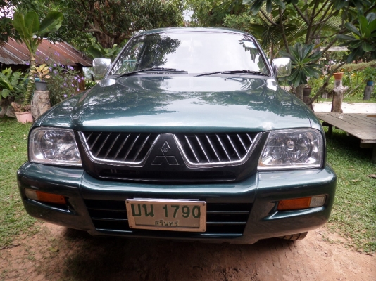 ขายกระบะมิตซู สตราด้า