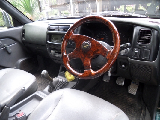 ขายกระบะมิตซู สตราด้า