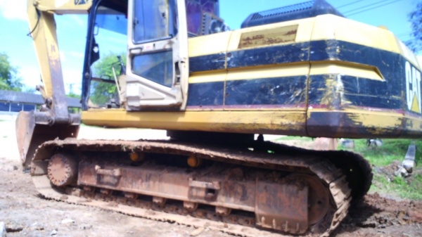 รถแบคโฮ CAT 320 V1 รถสวยเนี๊ยบทั้งคัน ใช้งานดี มีทะเบียนครบ