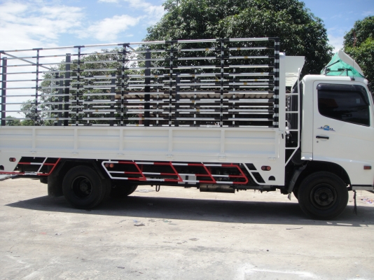 HINO FC4J ปี50 เครื่องยนต์ 150 แรง  กะบะพร้อมคอกต่อใหม่ ยาว 5.50 เมตร ยางสภาพสวย พร้อมใช้งาน