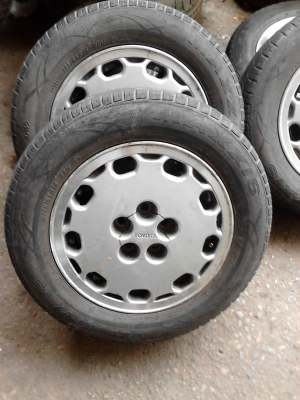 ขายแม๊ก 4 ล้อ พร้อมยาง 185/65R14  MAXXIS ขาย 4 ล้อ  TEL.081-427-3941