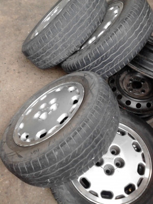 ขายแม๊ก 4 ล้อ พร้อมยาง 185/65R14  MAXXIS ขาย 4 ล้อ  TEL.081-427-3941