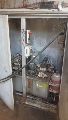 เครื่องดัดเหล็กไฮโดรลิคของฮอลแลนด์