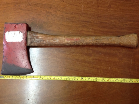 ขายขวานใหญ่ๆ Vintage Fairmont Hatchet Axe เก่าเก็บ