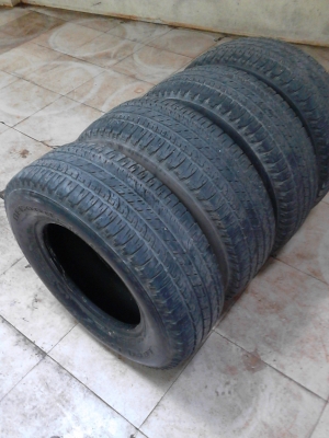 225/70R15 BF goodrich long trail T/A มีชุด 4 เส้น TEL.081-427-3941 225/70R15 BF goodrich long trail T/A มีชุด 4 เส้น TEL.081-427-3941