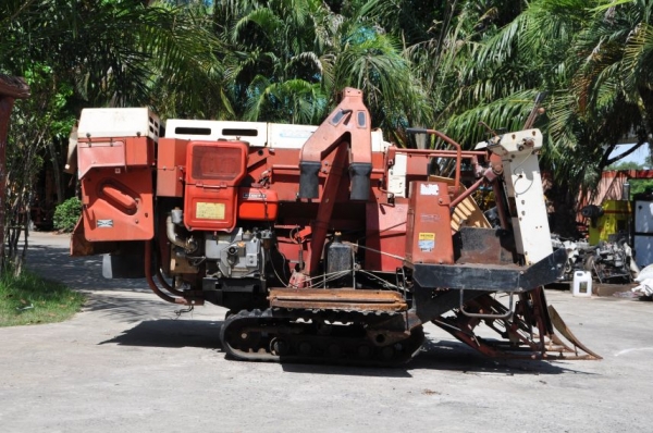 รายละเอียด ขายรถเกี่ยว นวดข้าว yanmar ดีเซล สวยเดิมจากญี่ปุ่น 38,000เท่านั้น