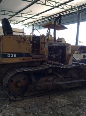 ขายแทรกเตอร์ D3B ตีนไก่สภาพพร้อมใช้ ราคาต่อรองได้ ติดต่อได้ ที่คุณ อ๊อฟ พิจิตร 086-737-9991