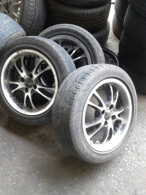 ขอบ 15  แม๊ก 4 รู 100 มม. พร้อมยางBRIDGESTONE 185/55R15   T.081-427-3941