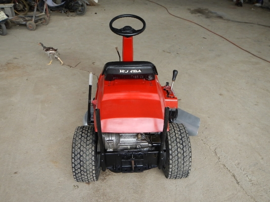 ขายรถตัดหญ้า HONDA HT-3009  9แรงพร้อมใช้งาน
