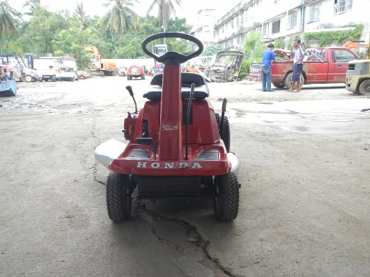 ขายรถตัดหญ้า HONDA HT-3009  9แรงพร้อมใช้งาน