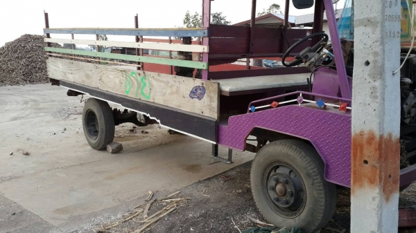 **60,000 บ.ต่อรอง**ขาย แต๋น4ล้อ ราคาถูก เครื่อง YANMAR S16T เครื่องดีสตาร์ทติดง่าย แรงดี ช่วงล่าง ดี เกียร์ดี คัสซีหน้า4 สวยไม่มีปะไม่มีดาม กระบะพื้นไม้ข้างไม้ สภาพดี ไม่ผุ ยาวพิเศษ 4.20ม. พ.ธรรมดา ยางดี4เส้น รถจอดนานแล้วต้องเช็คครับ ขนอ้อย ขนไม้ ดีมากๆ ด