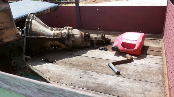 **60,000 บ.ต่อรอง**ขาย แต๋น4ล้อ ราคาถูก เครื่อง YANMAR S16T เครื่องดีสตาร์ทติดง่าย แรงดี ช่วงล่าง ดี เกียร์ดี คัสซีหน้า4 สวยไม่มีปะไม่มีดาม กระบะพื้นไม้ข้างไม้ สภาพดี ไม่ผุ ยาวพิเศษ 4.20ม. พ.ธรรมดา ยางดี4เส้น รถจอดนานแล้วต้องเช็คครับ ขนอ้อย ขนไม้ ดีมากๆ ด