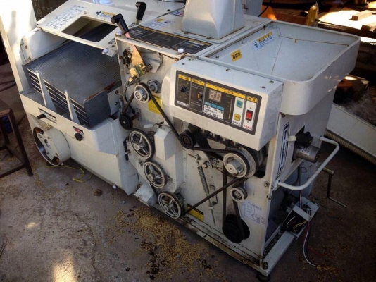 เครื่องสีข้าว เก่าญี่ปุ่น สภาพดี พร้อมใช้งาน เครื่องสีข้าว เก่าญี่ปุ่น สภาพดี พร้อมใช้งาน