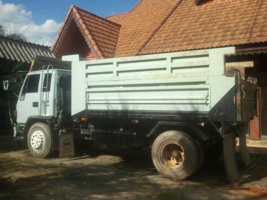 ISUZU FSR 195  รถสวยมากค่ะ