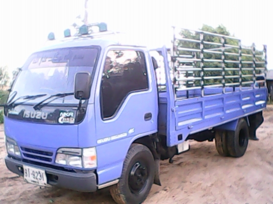 ISUZU  130  แรง เทอร์โบพวงมาลัยเพาเวอร์  แอร์เย็น รถเดิม  เครื่องดี  ครัชชีดี