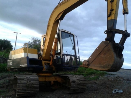 ขาย pc60-5ใบแทรกใหญ่ มีลายหัวเจาะ