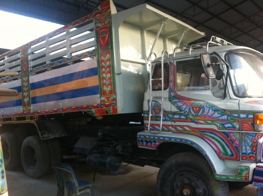 HINO KT725 เครื่อง EH700 ทำสีใหม่ทั้งคัน สภาพพร้อมใช้ราคาน่าซื้อ ทะเบียนพร้อมโอน HINO KT725 เครื่อง EH700 ทำสีใหม่ทั้งคัน สภาพพร้อมใช้ราคาน่าซื้อ ทะเบียนพร้อมโอน