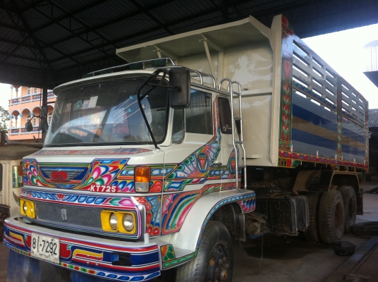 HINO KT725 เครื่อง EH700 ทำสีใหม่ทั้งคัน สภาพพร้อมใช้ราคาน่าซื้อ ทะเบียนพร้อมโอน HINO KT725 เครื่อง EH700 ทำสีใหม่ทั้งคัน สภาพพร้อมใช้ราคาน่าซื้อ ทะเบียนพร้อมโอน