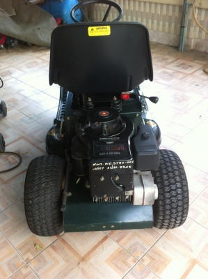 รถตัดหญ้านั่งขับ Bolens ของประเทศ USA เครื่อง 12.5 Hp สต๊าส 2 ระบบ สภาพ 95\%