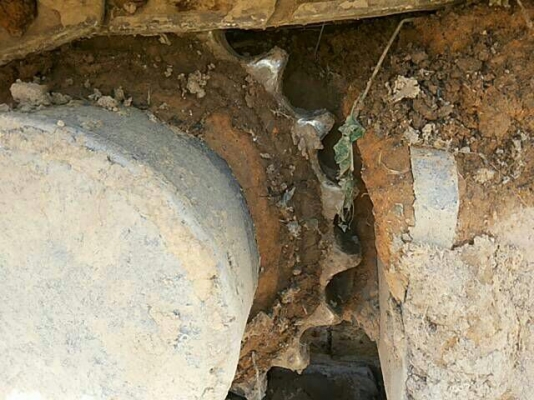 รถแบคโฮ  KOBELCO  200 - YN12  ( รถทำงาน  8,xxx ซม. )  สนใจติดต่อ  081 - 6079515