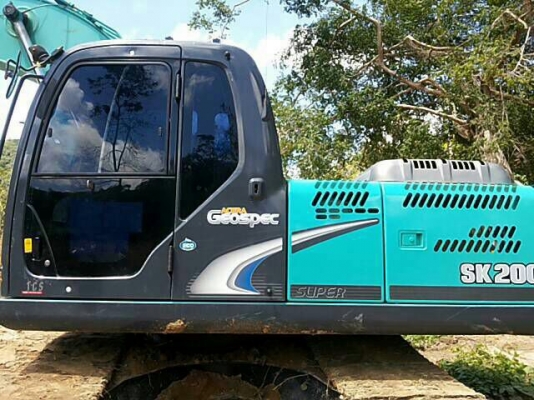 รถแบคโฮ  KOBELCO  200 - YN12  ( รถทำงาน  8,xxx ซม. )  สนใจติดต่อ  081 - 6079515