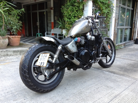ขายด่วนๆรถแนวๆ 400cc. มีสำเนาทะเบียนต่อภาษีได้