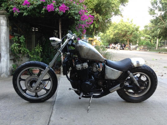 ขายด่วนๆรถแนวๆ 400cc. มีสำเนาทะเบียนต่อภาษีได้