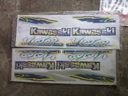 แฮนเด์เนียมหมอบ33mm.+สติ๊กเกอร์ KR-ZX-VIC +กรอบไฟท้ายแบน ฯลฯ ของใหม่มือ1!! และแตรนอกนำเข้า