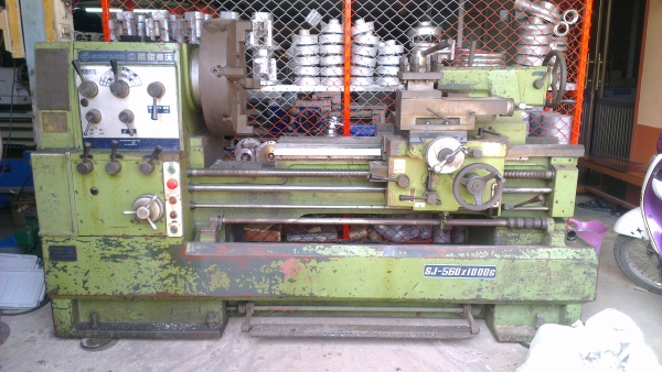 Sell> Lathe แท่นกลึงมือสอง ICOCA รุ่นหนัก 560x1000 4 เพลาเด้ง รูเพลา 3.2" นิ้ว รอบช้าสุด 15 rpm. 4 จับ 24" นิ้ว ครับ