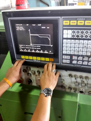 cnc okuma lb15 มีกราฟฟิค