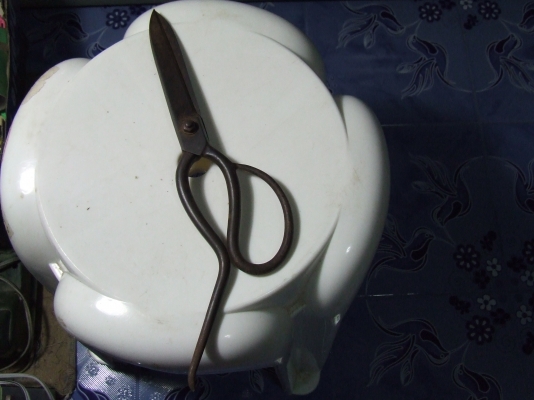 ขายกรรไกรของเยอรมัน  รุ่นใหญ่ ใช้น้อย  สึกน้อย