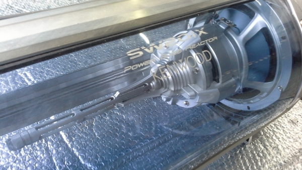 Subwoofer Kenwood แอมป์ในตัว 240W เบสตึบๆ ลึกๆ Subwoofer Kenwood แอมป์ในตัว 240W เบสตึบๆ ลึกๆ