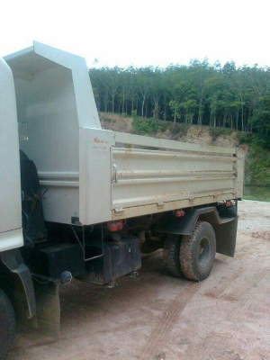 รถฮีโน่ 6 ล้อดั้ม 175 แรงม้า ปี 54  ( รถวิ่ง 7x,xxx กม. )  สนใจติดต่อ  081 - 6079515