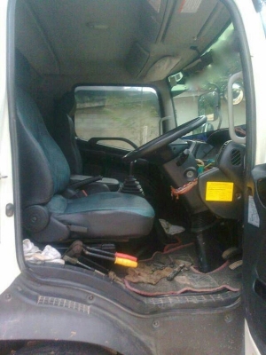 รถฮีโน่ 6 ล้อดั้ม 175 แรงม้า ปี 54  ( รถวิ่ง 7x,xxx กม. )  สนใจติดต่อ  081 - 6079515