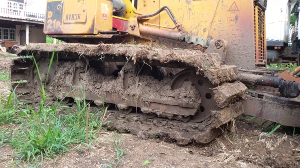 ขาย KOMATSU D21P-7E พร้อมเทลเลอร์ 6 ล้อ ขาย KOMATSU D21P-7E พร้อมเทลเลอร์ 6 ล้อ