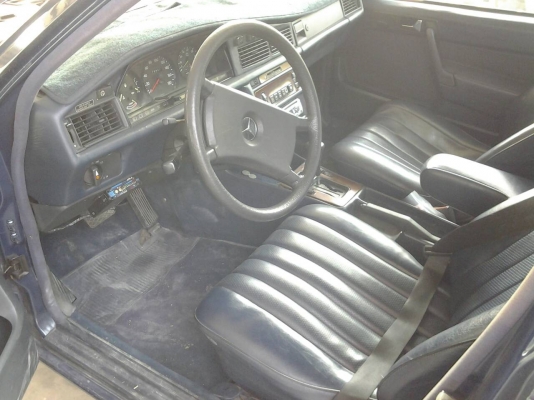 ขายรถ BENZ 190 E นำเข้าพวงมาลัยซ้ายเครื่อง 1 j ติดแก๊สลงเล่มแล้วราคา 78000 บาท ขายรถ BENZ 190 E นำเข้าพวงมาลัยซ้ายเครื่อง 1 j ติดแก๊สลงเล่มแล้วราคา 78000 บาท