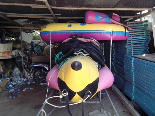 ขาย BANANA BOAT 5 ที่นั่ง+SOFA 5 ที่นั่ง ใหม่เอี่ยม