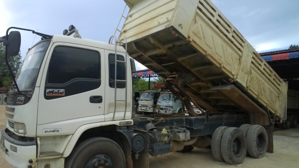 10ล้อดั้ม320แรงISUZU FXZ23NZHF2 4-7004728 ปี*51..มีระบบลาก รถสวย..ไมล์ 22112 กม.มือเดียวป้ายแดง