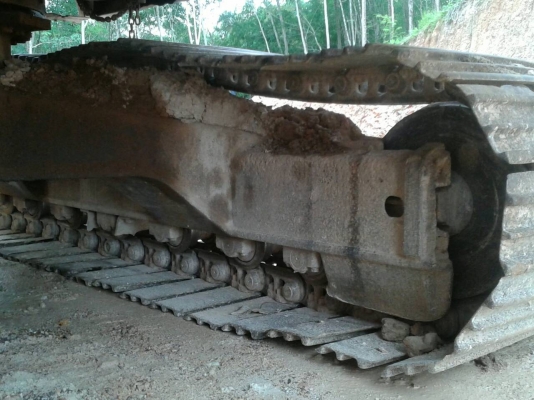 KOMATSU PC200-3  ขายด่วน 380,000 บาทค่ะ